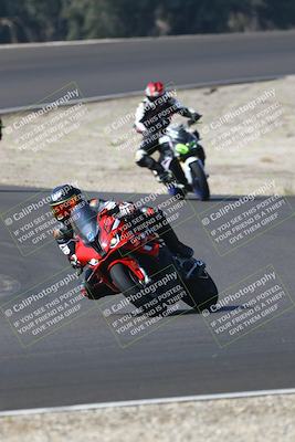 media/Sep-20-2025-TrackDaz (Sat) [[27f0cde673]]/B Group/1020am (Turn 3)/